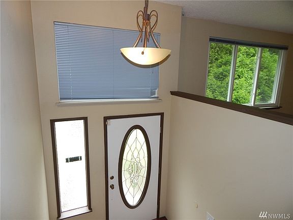 2nd image of 7838 Husky Way SE