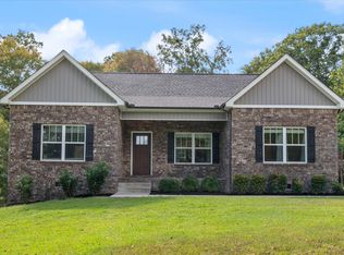643 Sycamore Rd, Dickson, TN 37055