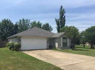 741 Cass Rd, Centerton, AR 72719