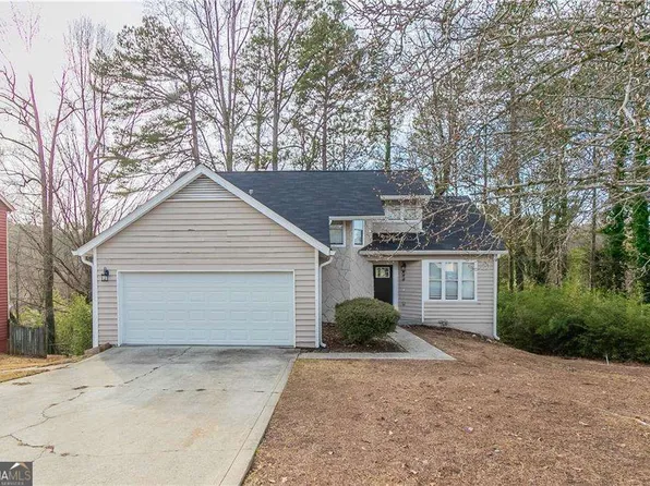 994 Chapman Cir, Stone Mountain, GA 30088