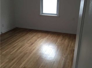 200 N Village Ave APT B6, Rockville Centre, NY 11570