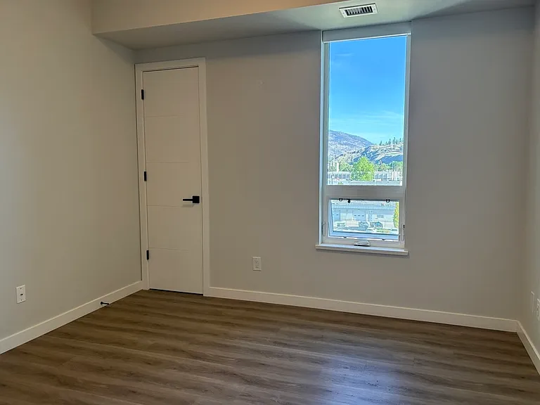 1215 Saint Paul St #503 — Photo 2