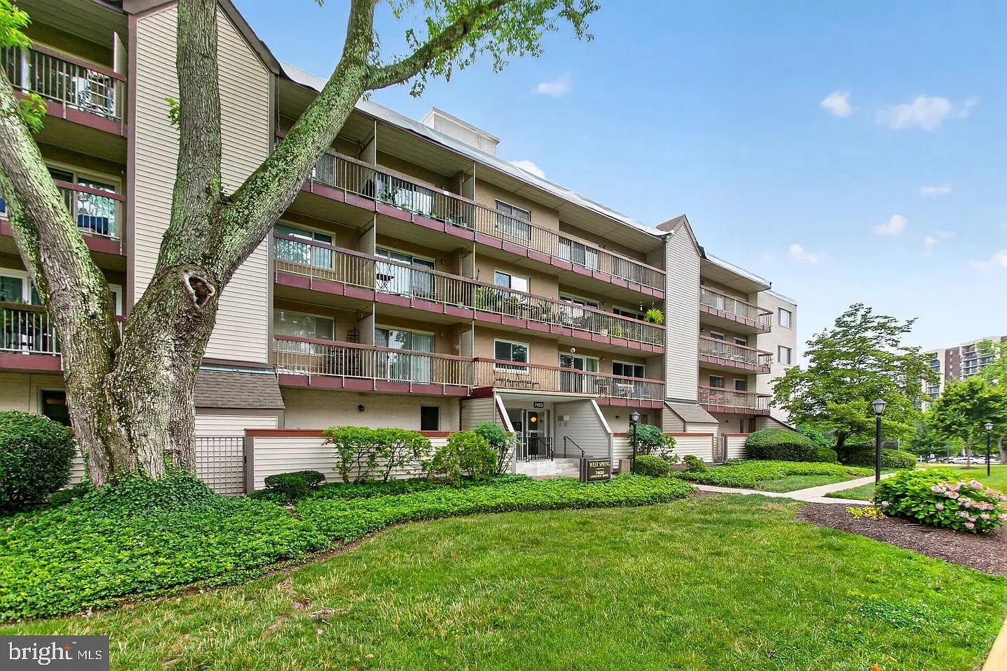West Spring Condominiums — Photo 1