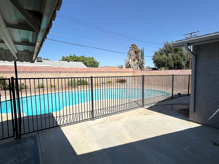 38459 2nd St E — Photo 19
