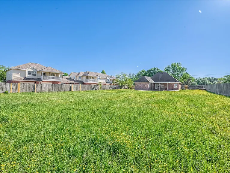 1189 Lovett St — Photo 45