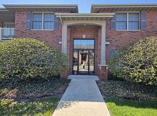 607 Cambridge Ct Unit 1-B, Munster, IN