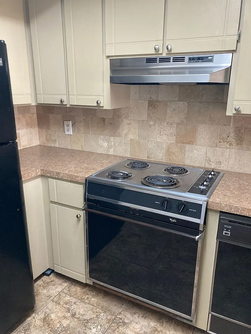 2905 NE Tortoise C — Photo 3