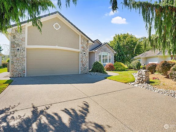5th image of 4127 Stonehaven Lane SE