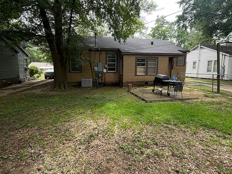 Listing photo 5