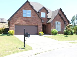 1053 Edgewater Ln, Chelsea, AL 35043