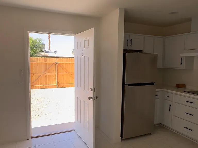 1654 Driftwood Dr #1 — Photo 1