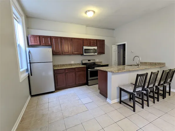 2854 N Avers Ave APT 3, Chicago, IL 60618