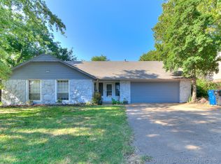 712 W Knollwood St, Broken Arrow, OK 74011