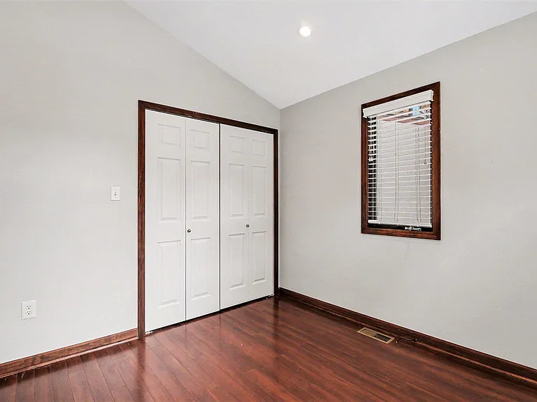 418 Austin Ave — Photo 25
