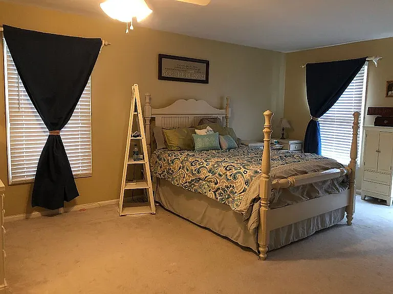 4 bed, 2.5 bath, 3148 sqft, $4,000 — Photo 3