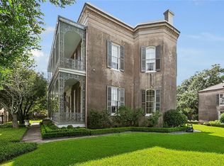 2027 Carondelet St, New Orleans, LA 70130