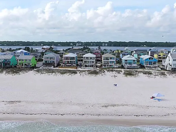 1231 W Beach Blvd #3, Gulf Shores, AL 36542