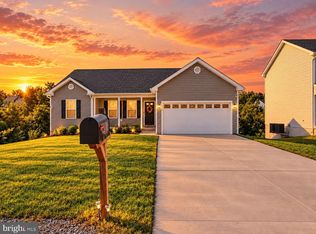 616 Jensen Way E, Martinsburg, WV 25401