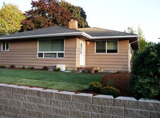 541 N 166th St, Shoreline, WA 98133
