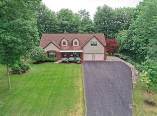 53 Plant Rd, Halfmoon, NY 12065