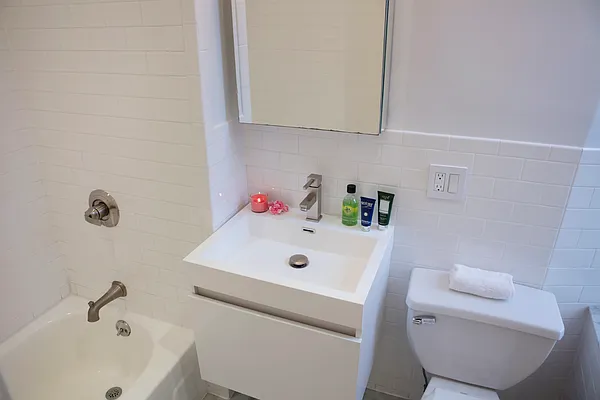 Rented by Blip LLC | media 7