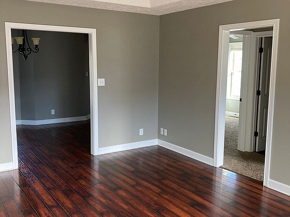 5th image of 3749 Gray Fox Dr