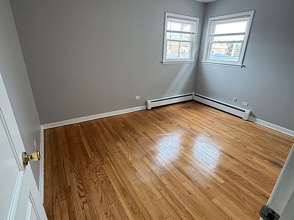 4th image of 8156 Walsh Ln