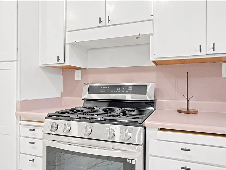 601 Poplar Ave — Photo 11