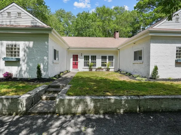 200 Olney St, Seekonk, MA 02771