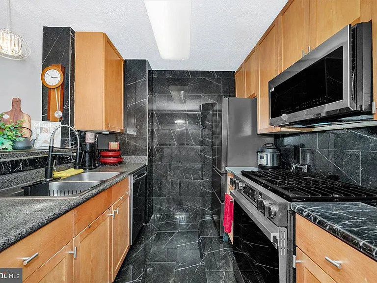 60 S Van Dorn St #511 — Photo 20