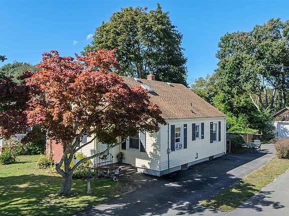 3rd image of 373 Oak Street