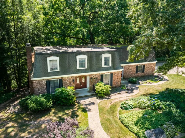 6209 Litchfield Ln, Kalamazoo, MI 49009