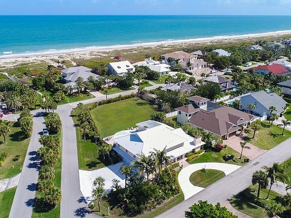 2nd image of 1212 Castaway Blvd