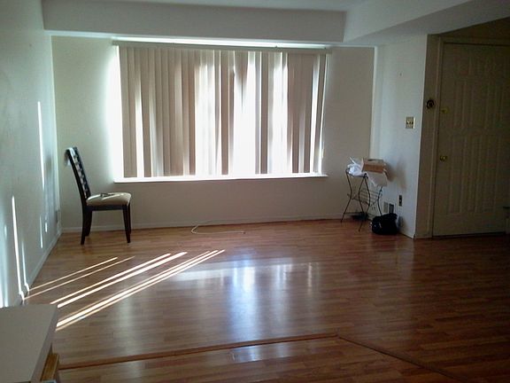 3rd image of 84A Macon Ave