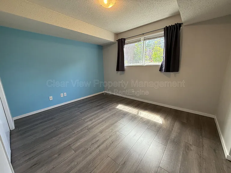 625 Columbia Blvd W #B — Photo 10