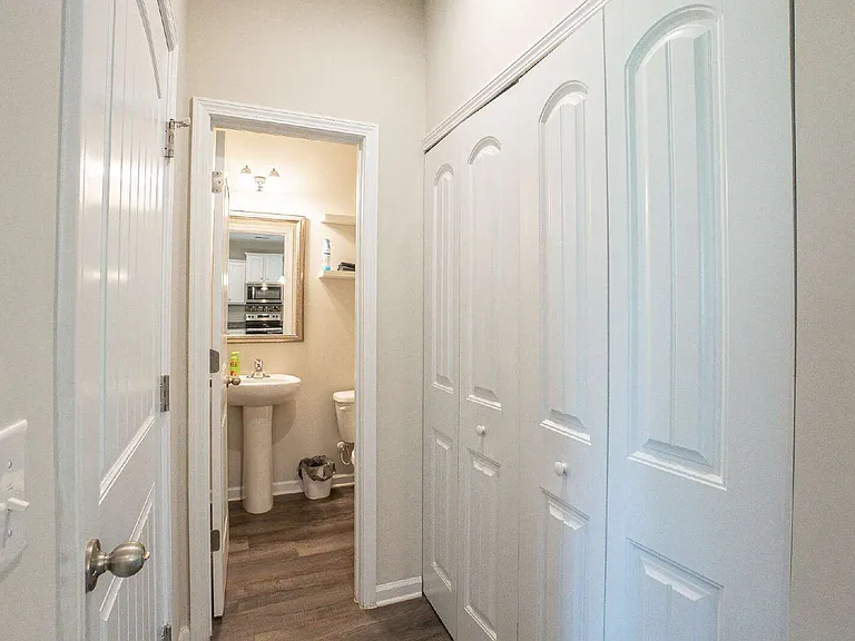 30 Ellis Cir — Photo 21