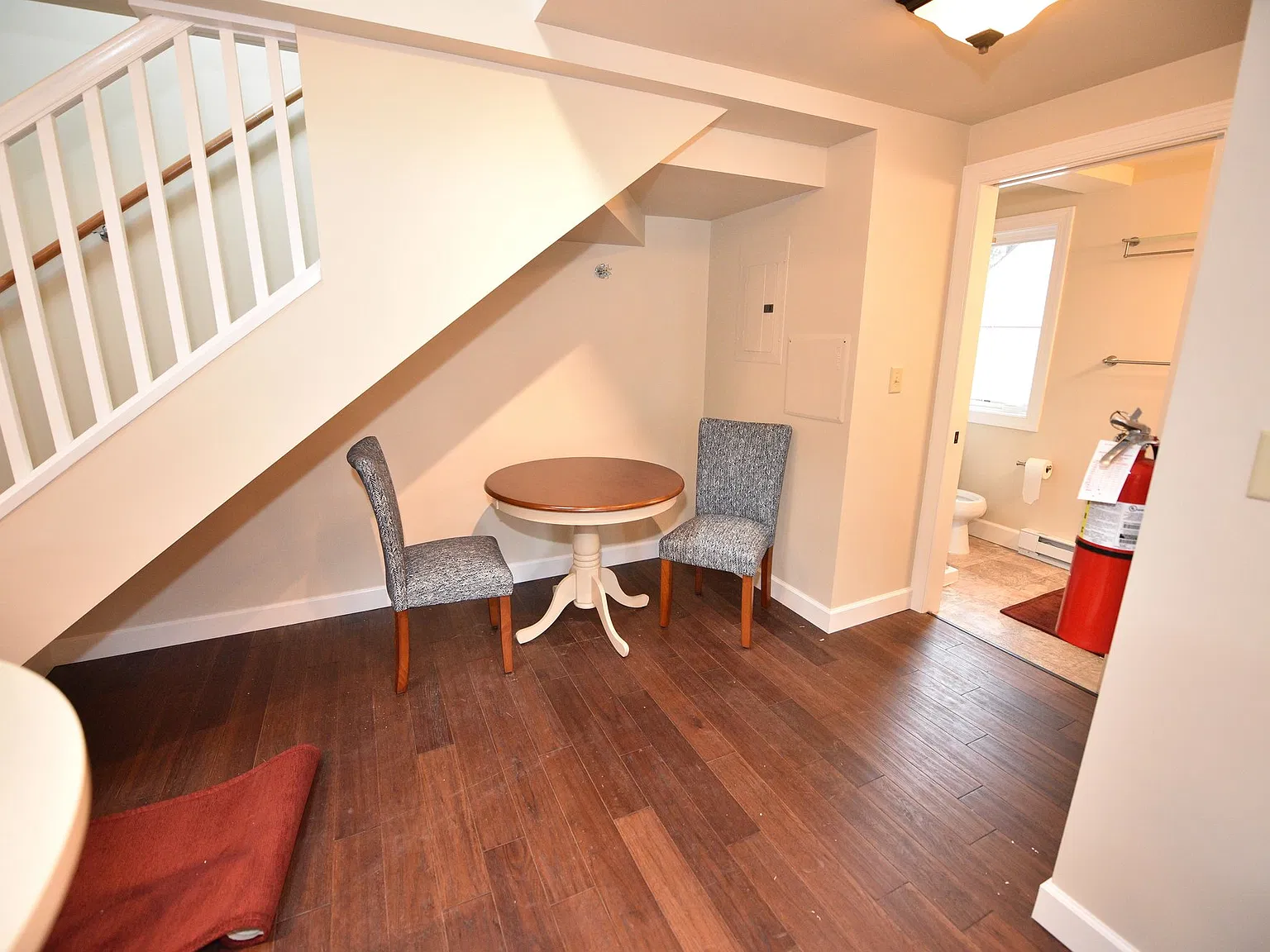 406 Stewart Ave — Photo 3