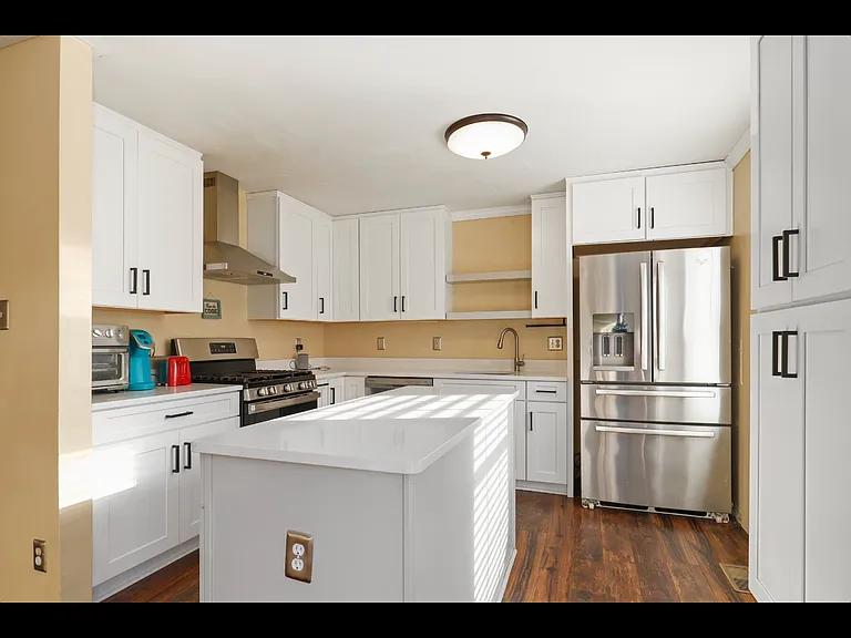 507 Stafford Glen Ct — Photo 7