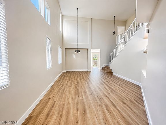 2nd image of 3957 Irvin Ave