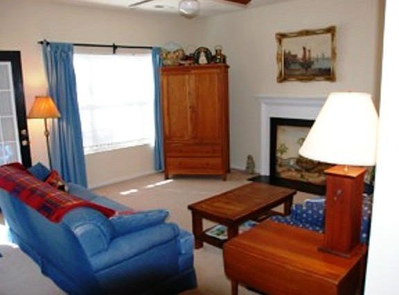 5th image of 4581 Village Park Dr E