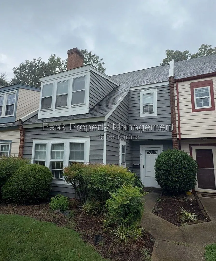 3 bed, 2.5 bath, 1372 sqft, $2,300 — Photo 2