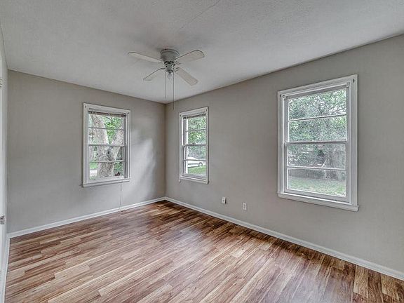 5th image of 1004 Ethan Allen St