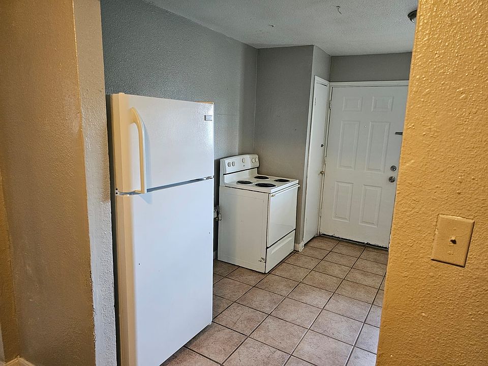 1st image of 8122 Autumn Ln #B