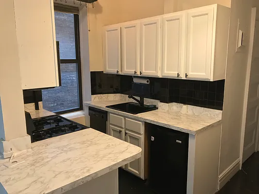 Rented by Triumph Property Group | media 12
