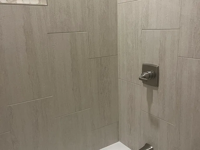 Bathroom picture#2