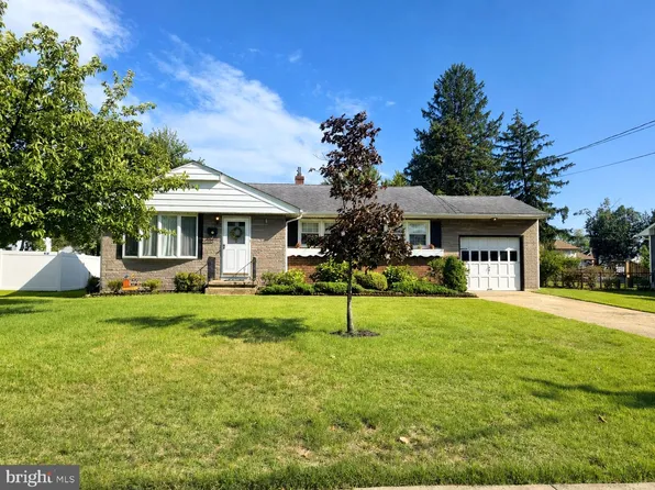 4 Chalfont St, Cinnaminson, NJ 08077