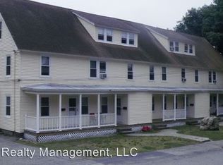 3 D St, Whitinsville, MA 01588