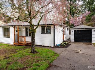 15728 Midvale Ave N, Seattle, WA