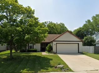 1840 Shetland Dr, Wheaton, IL