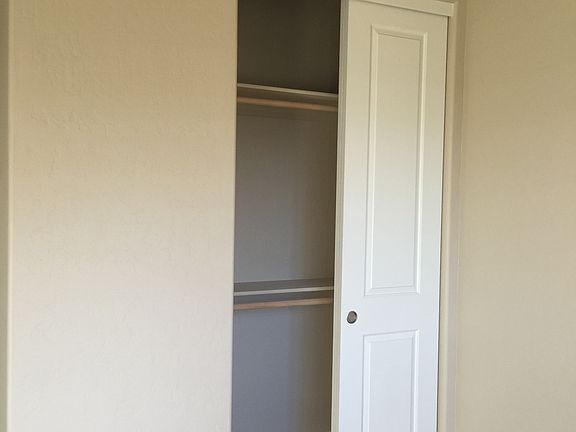 3rd image of 2339 Lakewood Dr